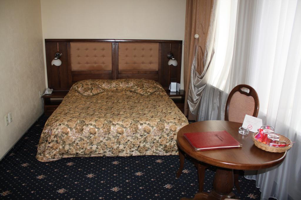 רוסטוב און דון Pushkinskaya Hotel חדר תמונה